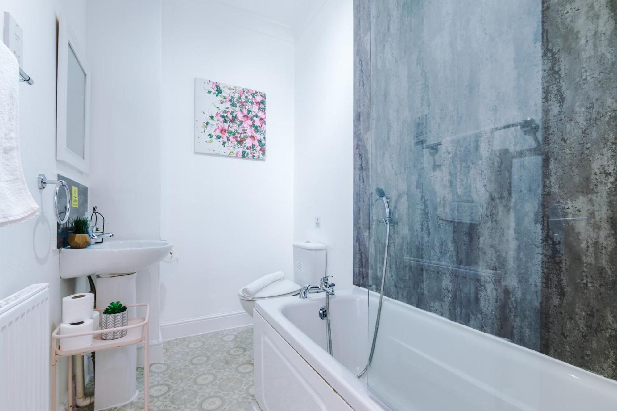 Foxton House Stylish 3Bed Retreat - Walk To Coventry'S Delights Villa Exterior photo